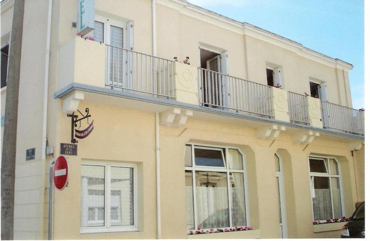 Hôtel de L'Arrivée Fouras Exterior foto